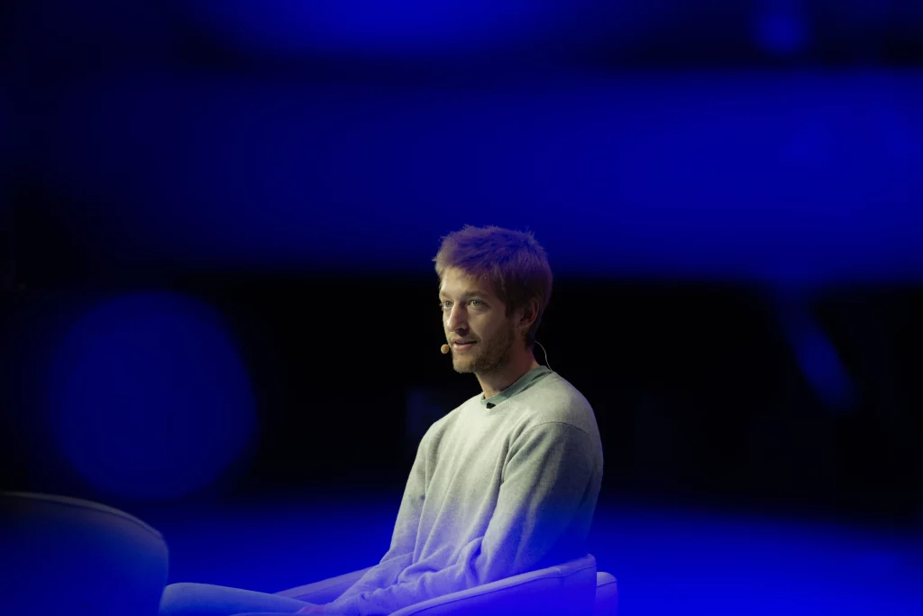 La empresa de Alcobendas que marca el futuro de Glovo 1 El CEO y Cofundador de Glovo, Oscar Pierre, interviene en la sesión presencial 'Founders Series' en el Mobile World Congress 2022, Fuente: Agencias