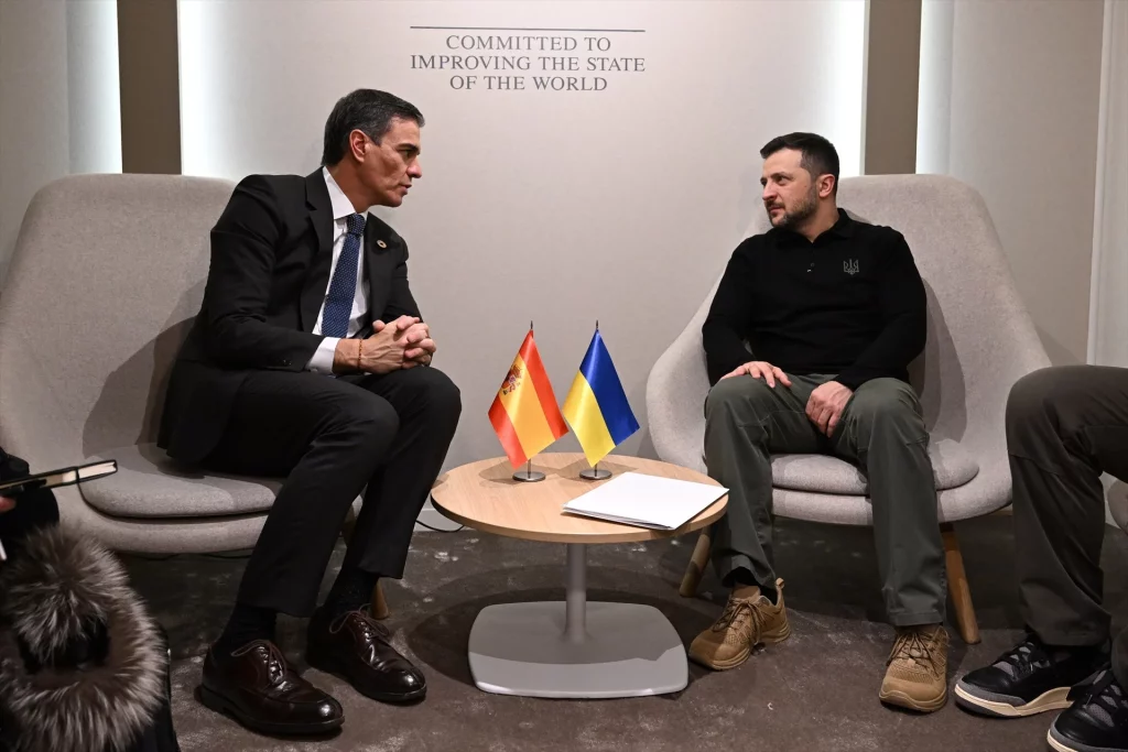 EuropaPress 6470779 presidente gobierno pedro sanchez junto presidente ucrania volodymyr