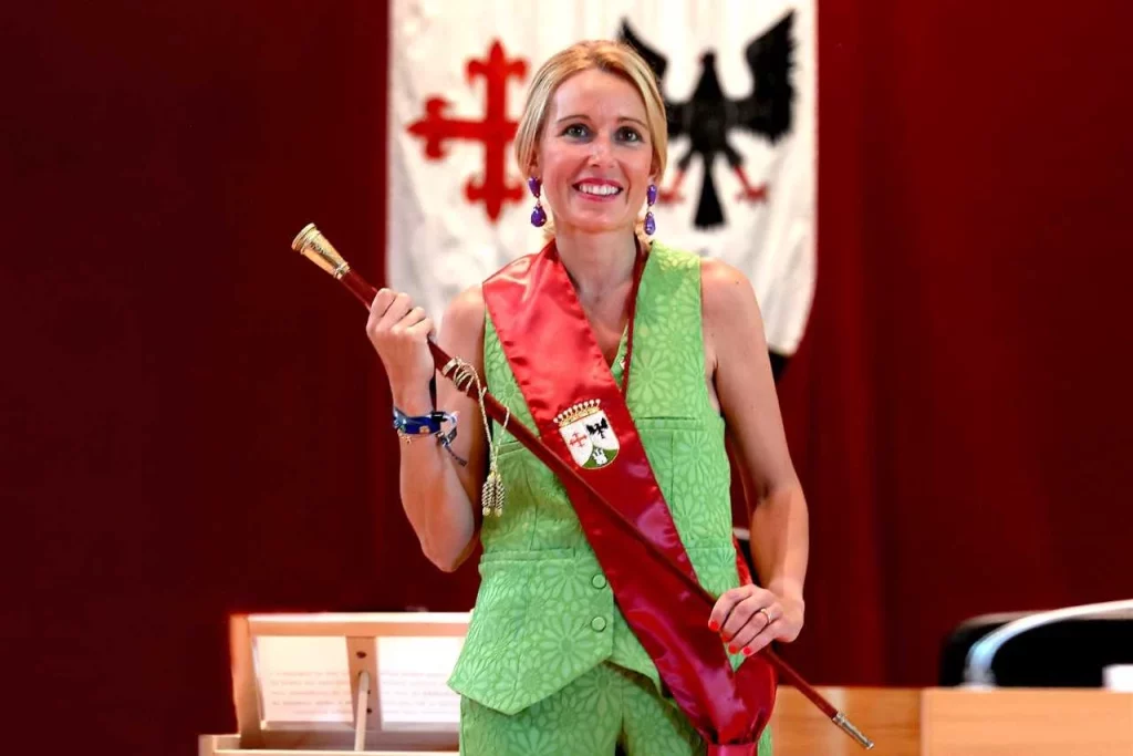 Rocío García Alcántara ignora las quejas de los vecinos en el 'WhatsApp Vecinal' 2 roc
