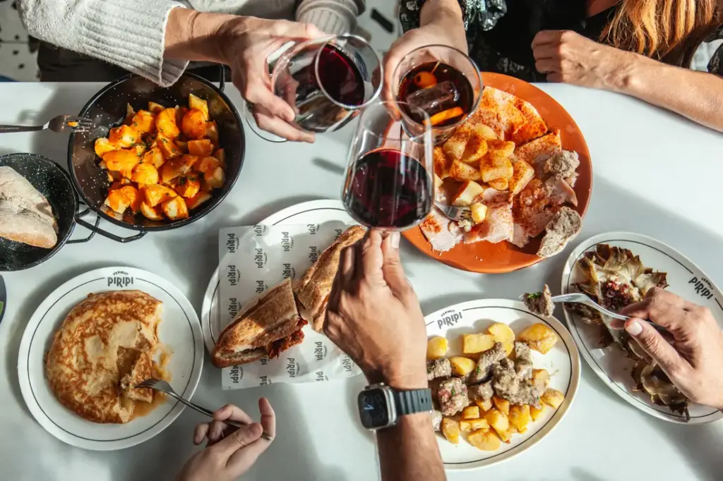 Vermut Piripi, el nuevo vecino de Starbucks y VIPS en Heron Diversia 2 Comida Vermut Piripi