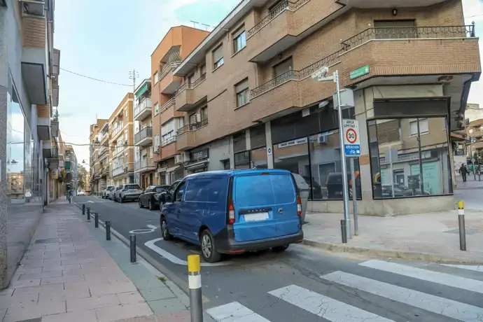 La nueva ZBE de Alcobendas garantiza la libre circulación de los empadronados sin importar su etiqueta 2 Calle del Empecinado dentro de la ZBE de Alcobendas
