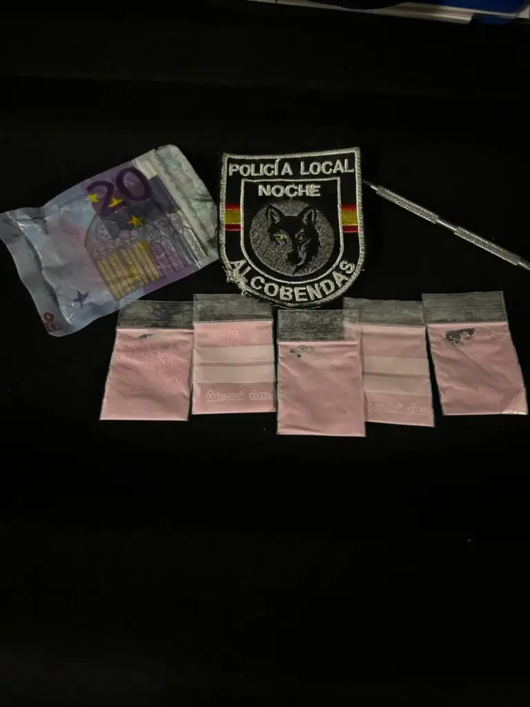 Las drogas en el punto de mira: La Policía de Alcobendas avisa de una nueva detención por venta de cocaína rosa 1 Imagen de las drogas confiscadas. Redes sociales de la Policia de Alcobendas