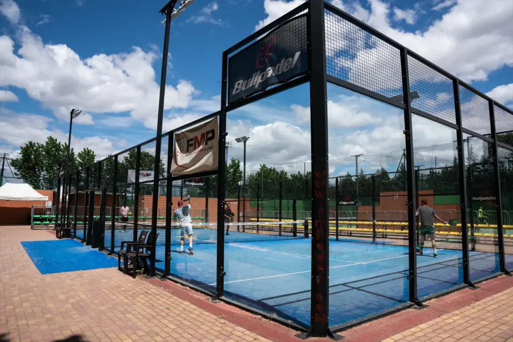 Una nueva academia de pádel de alto nivel espera hacerse un hueco en Alcobendas 1 Pista de pádel en Madrid. Fuente: Agencias