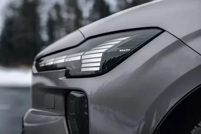 Volvo EX60. 