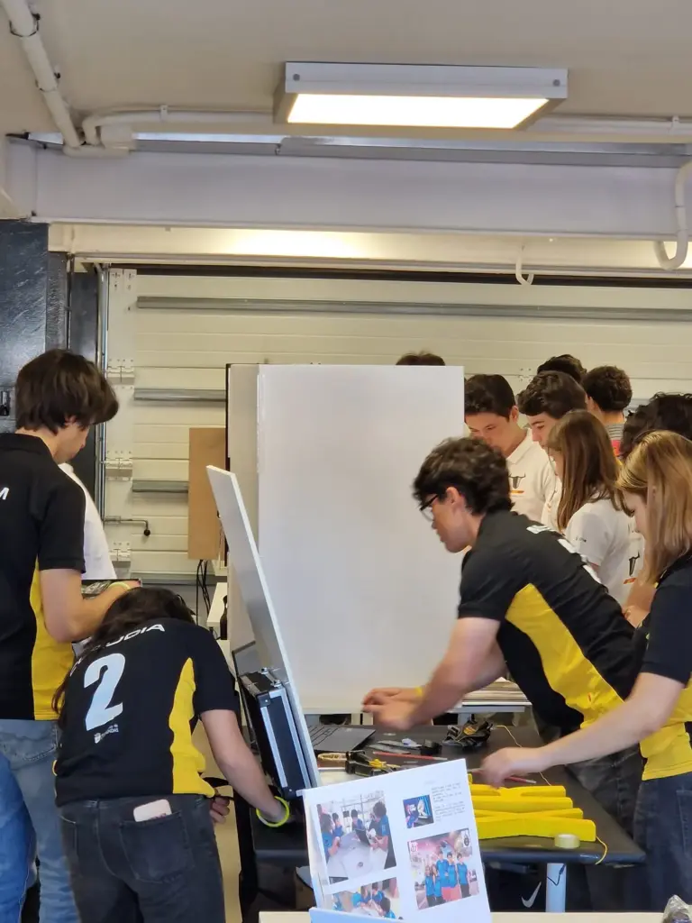 XTellar Racing: El talento joven del Giner de los Ríos que pone a Alcobendas en el mapa de la excelencia tecnológica 3 giner de los rios alcobendas