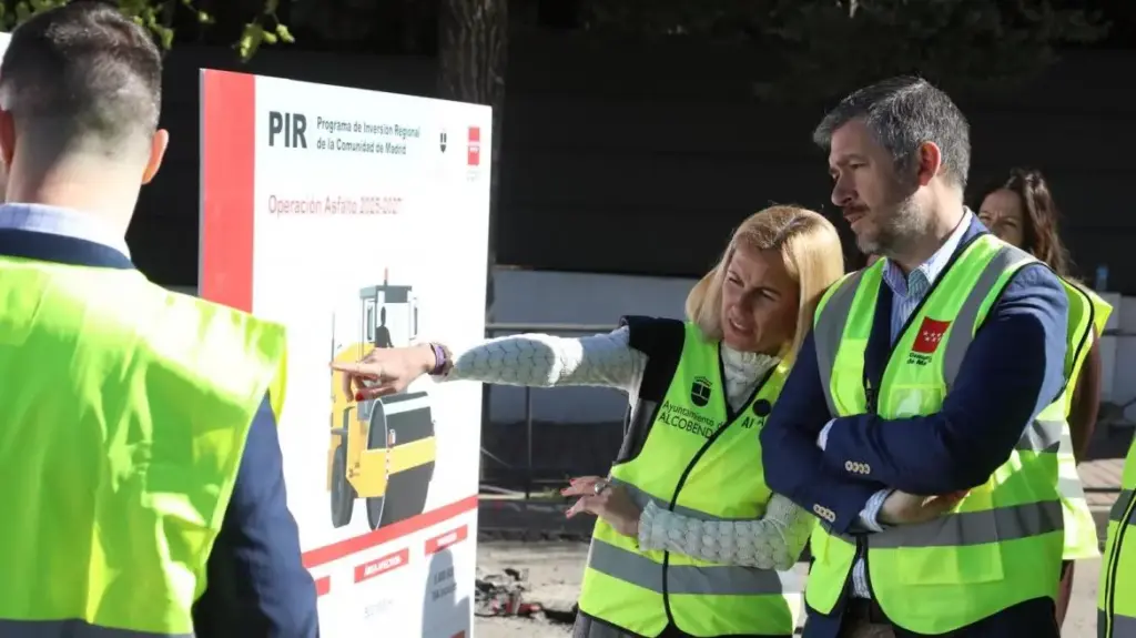 El Distrito de Urbanizaciones castiga a Ángel Sanguino y Mariano Cañas mientras salva a Rocío García Alcántara 1 asfaltado alcobendas