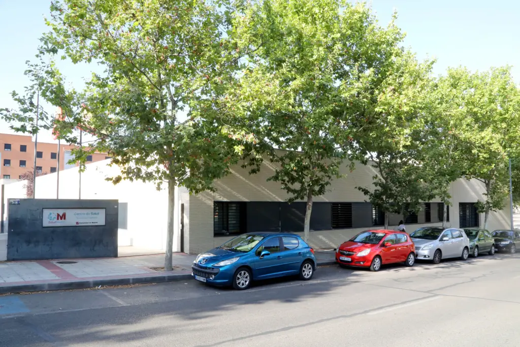 Vecinos de Alcobendas y San Sebastián de los Reyes se movilizan ante el deterioro de la salud mental pública 2 CentroSaludValdelasfuentes001 1