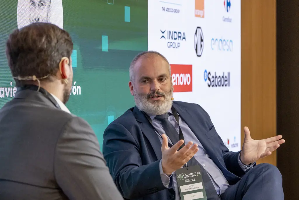 Madrid reúne líderes tecnológicos para debatir innovación, automatización e inteligencia artificial aplicada a negocios 2 Vida.es Mesa 2 Vida.es