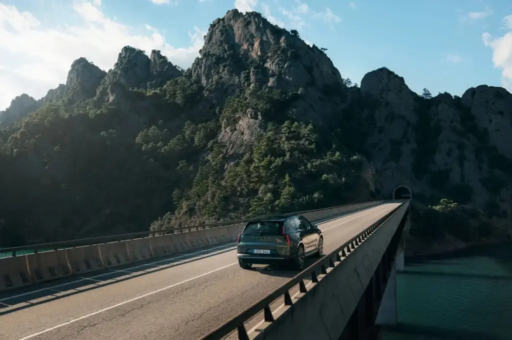 Volvo EX60: cuando la electricidad se convierte en el idioma del futuro 2 13