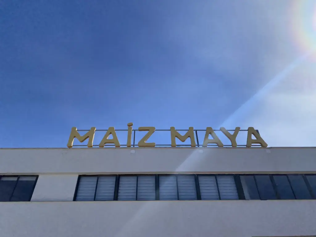 Un devastador incendio arrasa por completo la fábrica de Maíz Maya en Alcobendas sin dejar daños personales 1 mazi maya