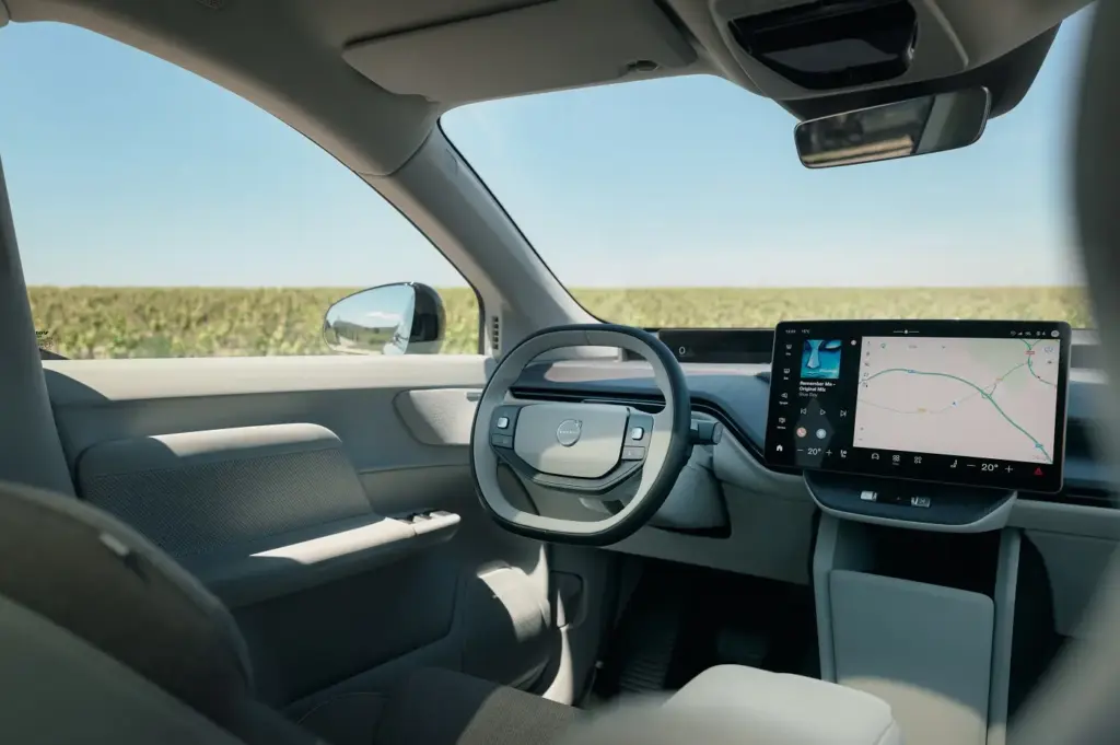 Volvo EX60: el SUV eléctrico que promete cambiarlo todo (y hasta 810 km de un tirón) 6 Interior del Volvo EX60