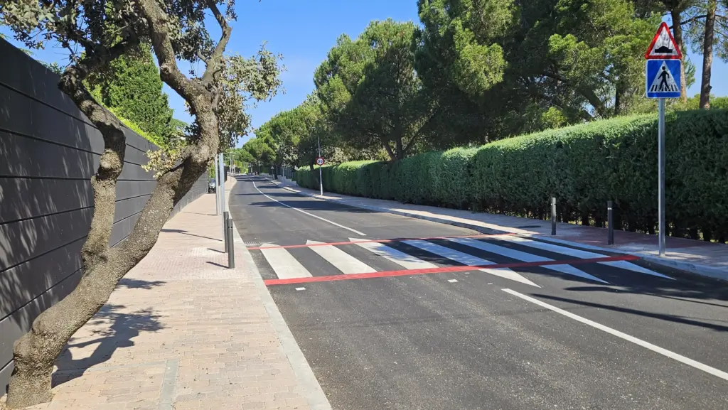 La Moraleja cambia de cara con un paseo que ha tardado 9 meses en renovarse y calles que siguen esperando su turno 1 Paseo de la Marquesa Viuda de Aldama