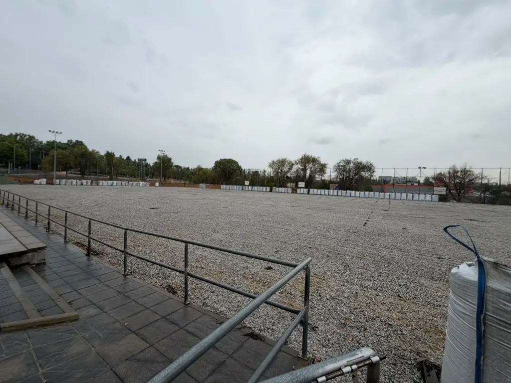 El caos en la gestión de las instalaciones deportivas de Alcobendas perjudica a las familias de La Moraleja 1 WhatsApp Image 2026 09 28 at 18.22.21
