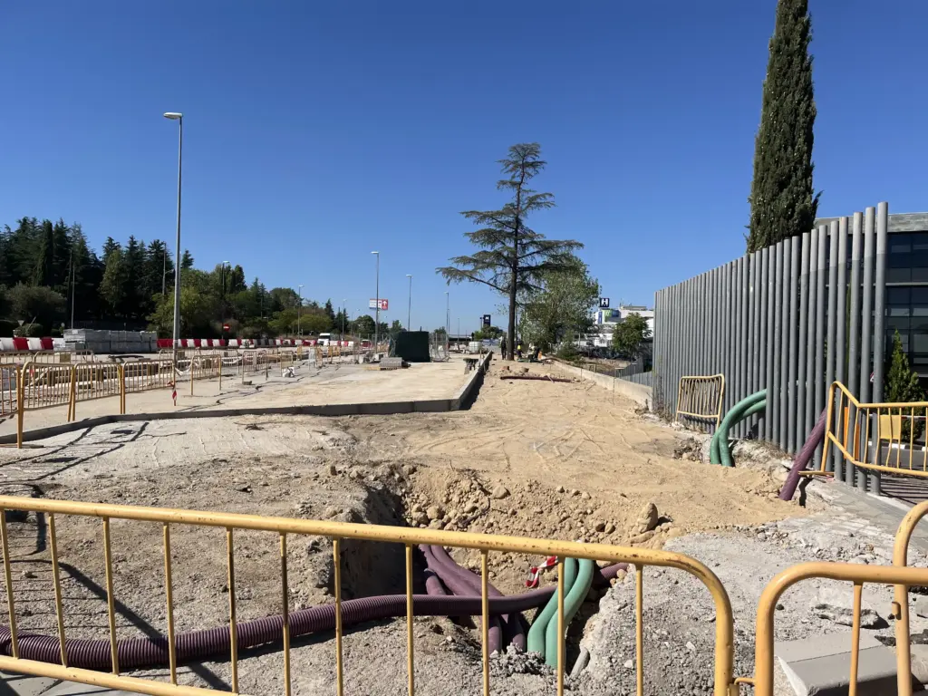 Así avanzan las obras del Bulevar Madrid Norte: tuberías, fosos y un cruce de competencias entre empresas 2 bulevar norte madrid 1