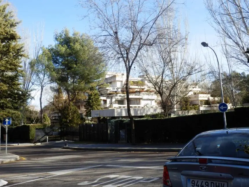 ¿Vives en el Soto de La Moraleja? Lo que está ocurriendo ocurre en la calle Dalia te afecta más de lo que imaginas 1 Calle Dale Soto de La Moraleja